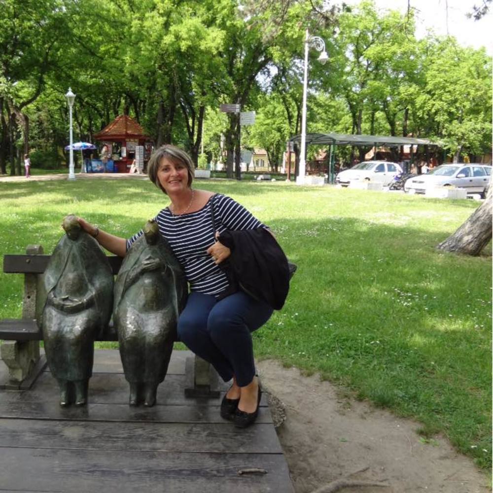 Meet your Posher, Kadira